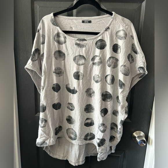 Tops - Gray Polka Dot Women's Top